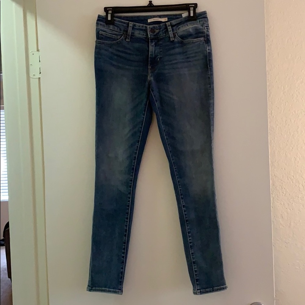 Levi jeans